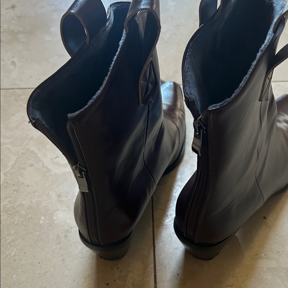 Women's Brown Leather Ankle Boots - Picture 5 of 5